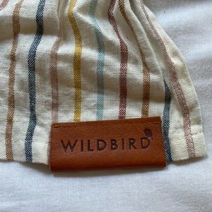 Wildbird single layer linen ring sling baby carrier.